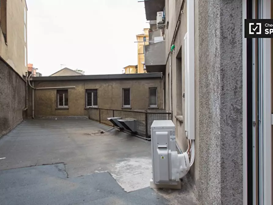 Immagine 4 di Camera condivisa in affitto  in Via Andrea Palladio a Milano
