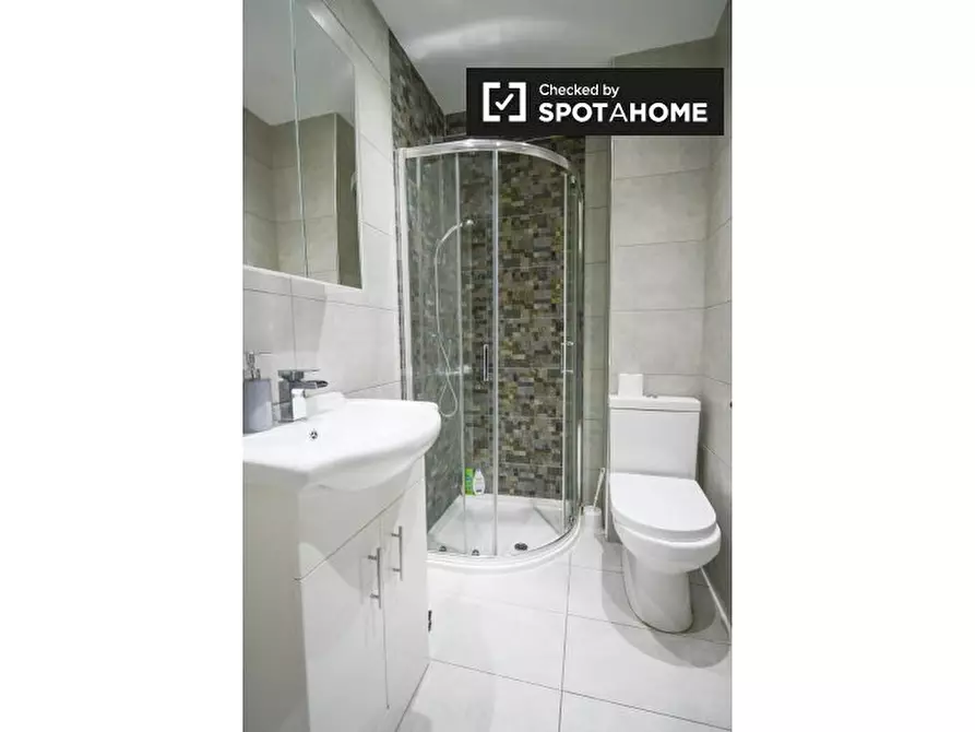 Immagine 8 di Ufficio in affitto  in St James's Rd a Camberwell