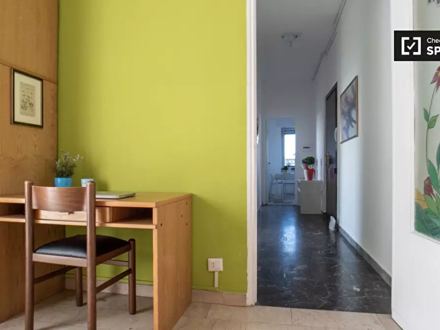 Immagine 2 di Camera condivisa in affitto  in Via Francesco Baracca a Sesto San Giovanni