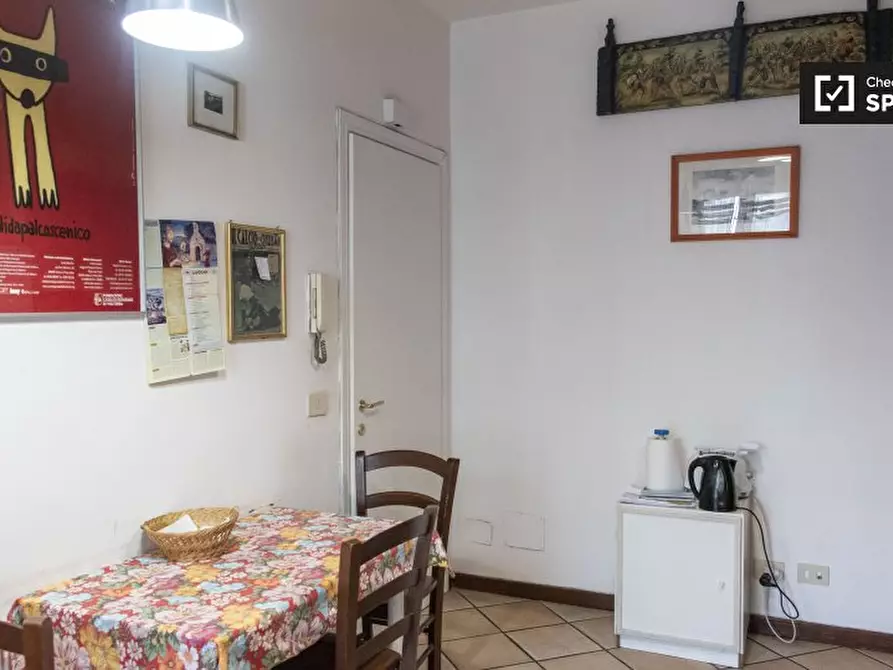 Immagine 18 di Camera condivisa in affitto  in Viale Ippocrate a Roma