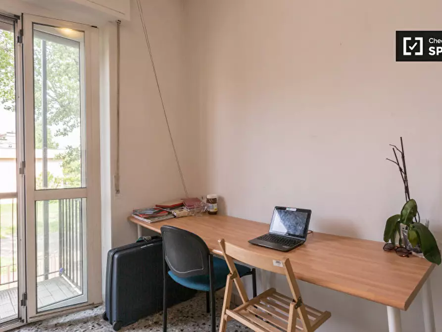 Immagine 3 di Camera condivisa in affitto  in Via Achille Feraboli a Milano