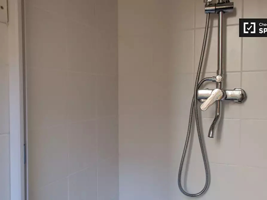 Immagine 7 di Camera condivisa in affitto  in Circonvallazione Nomentana a Roma