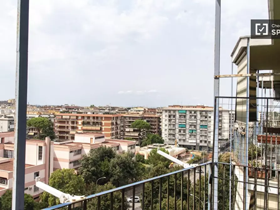 Immagine 6 di Appartamento in affitto  in Via Luchino dal Verme a Roma