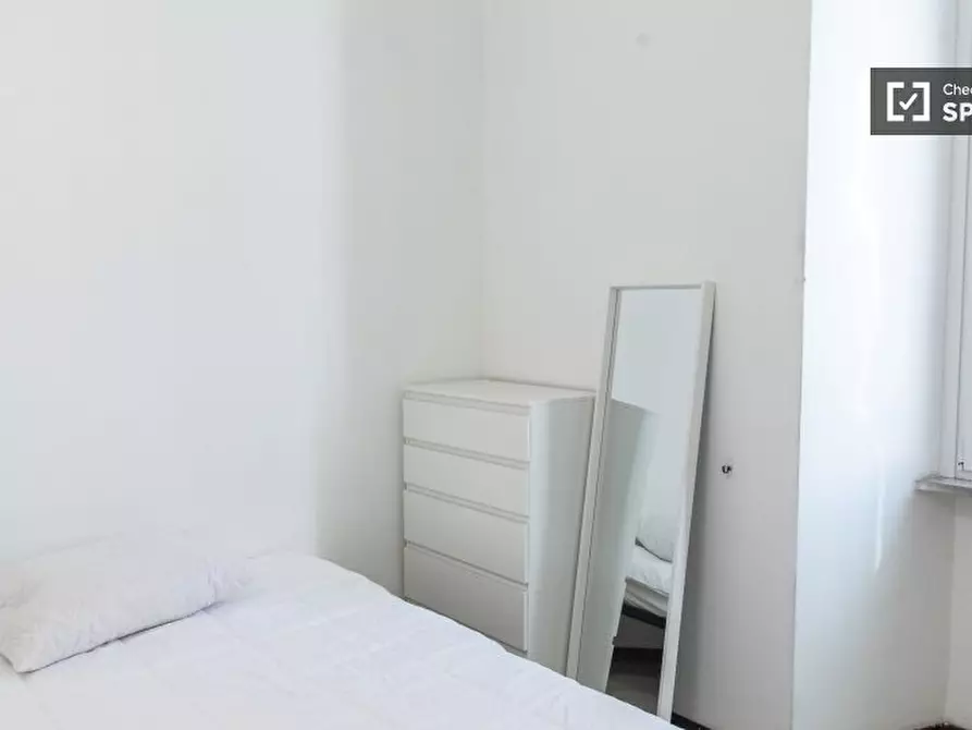 Immagine 1 di Camera condivisa in affitto  in Piazza di S. Croce in Gerusalemme a Roma