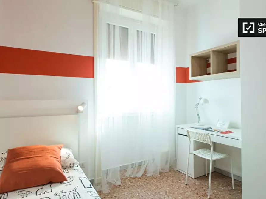 Immagine 4 di Camera condivisa in affitto  in Via Ruggero Leoncavallo a Milano