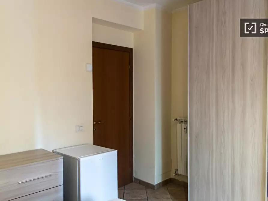 Immagine 16 di Camera condivisa in affitto  in Via Calpurnio Fiamma a Roma