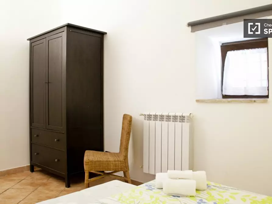 Immagine 11 di Appartamento in affitto  in Via di San Martino ai Monti a Roma