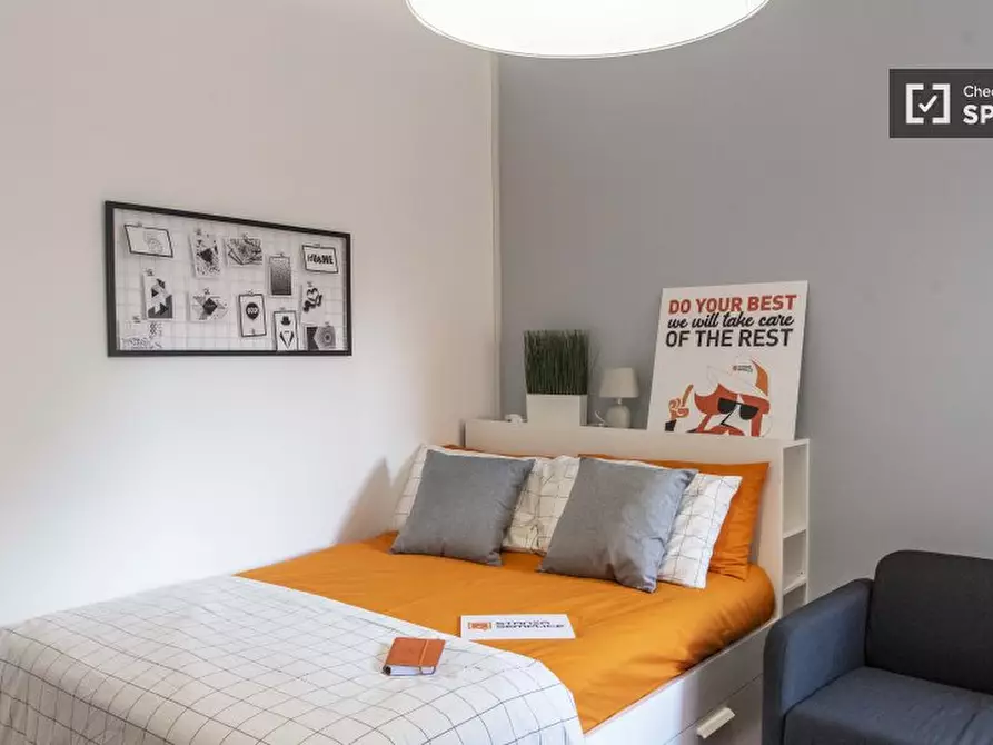 Immagine 3 di Camera condivisa in affitto  in Via Attilio Ambrosini a Roma