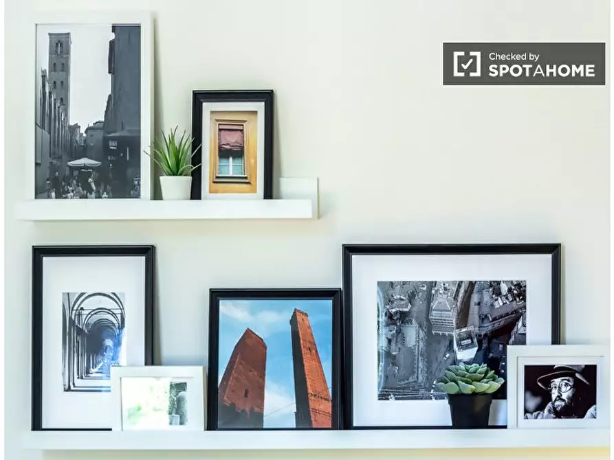 Immagine 4 di Appartamento in affitto  in Via Giovanni Francesco Barbieri a Bologna