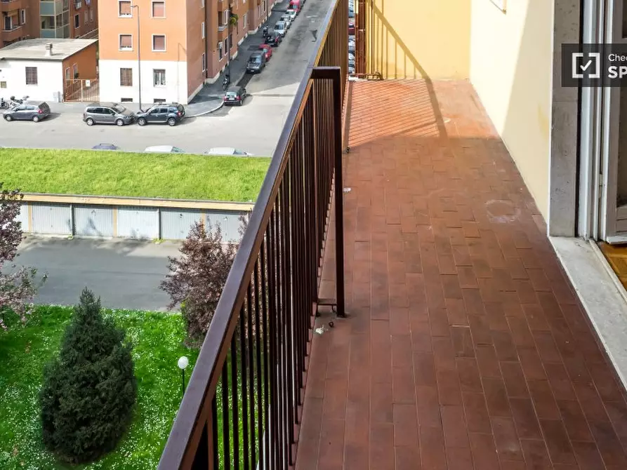 Immagine 3 di Camera condivisa in affitto  in Via Emilio de Marchi a Milano