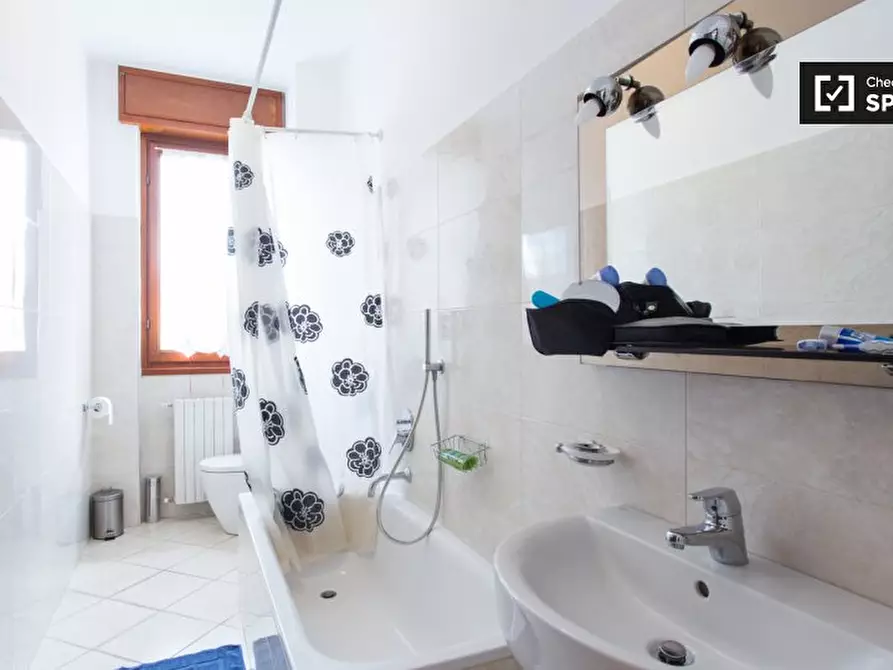 Immagine 12 di Camera condivisa in affitto  in Via Toce a Milano