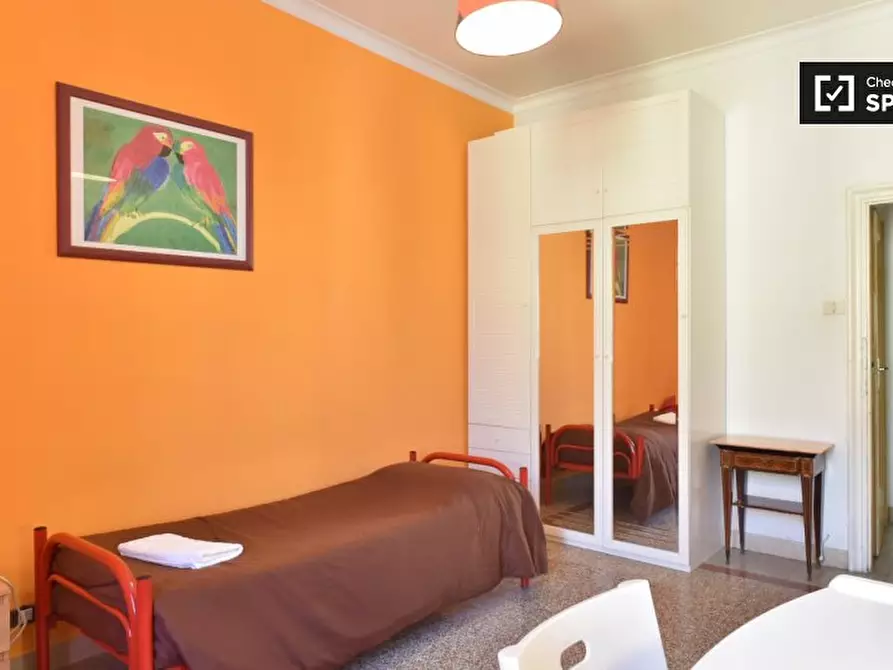 Immagine 3 di Camera condivisa in affitto  in Via Dacia a Roma