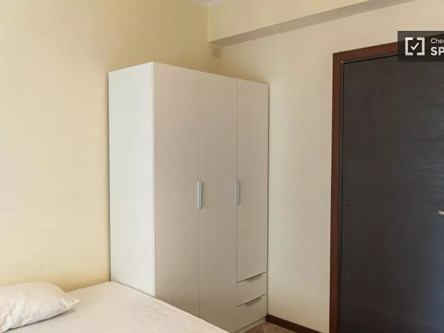 Immagine 18 di Camera condivisa in affitto  in Via Calpurnio Fiamma a Roma