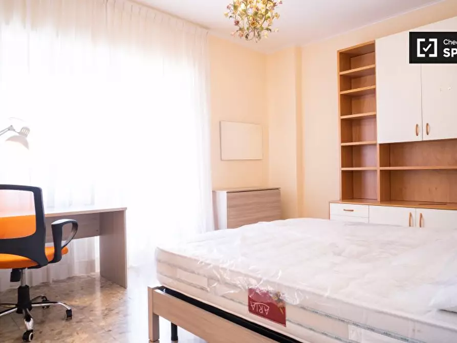 Immagine 5 di Camera condivisa in affitto  in Via Gregorio VII a Roma