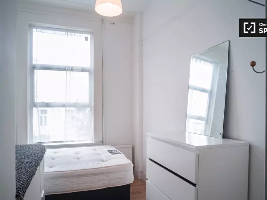 Immagine 1 di Camera condivisa in affitto  in Berriman Rd a Islington