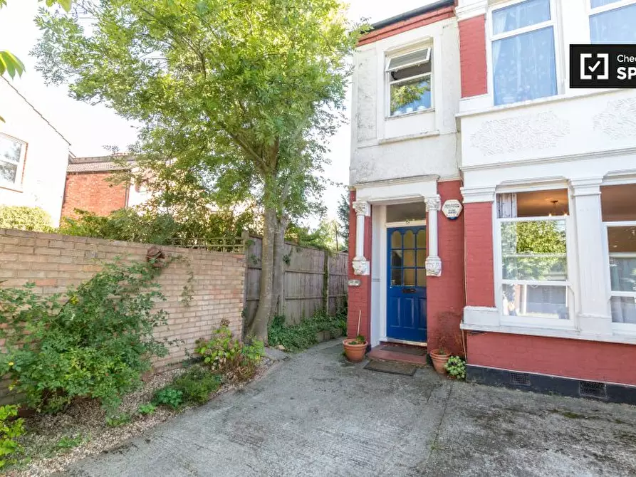 Immagine 14 di Appartamento in affitto  in Heath Rd, Harrow HA1 4DA, UK a Harrow