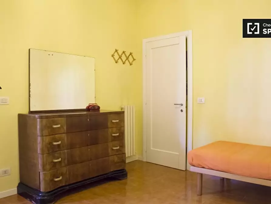 Immagine 15 di Camera condivisa in affitto  in Via Rugantino, 00169 Roma RM, Italy a Roma