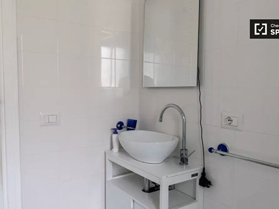 Immagine 13 di Camera condivisa in affitto  in Via di Boccea a Roma