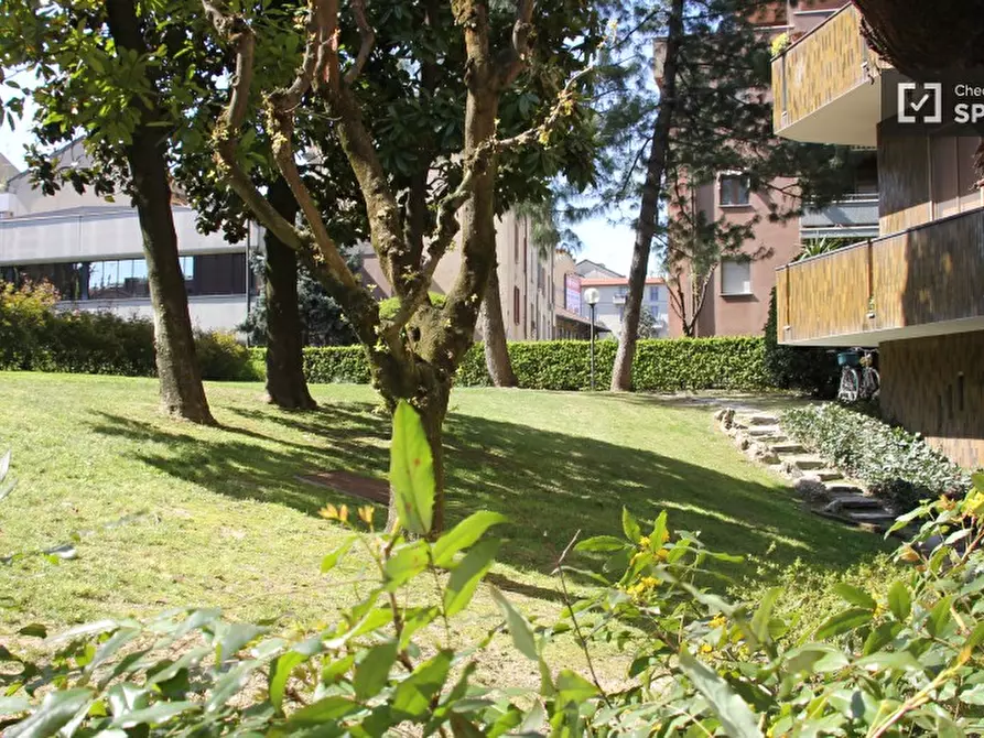 Immagine 10 di Camera condivisa in affitto  in Piazza dell'Assunta a Milano