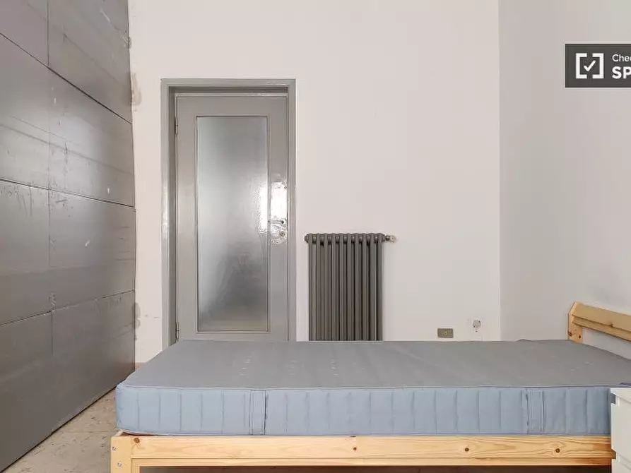 Immagine 3 di Camera condivisa in affitto  in Via Eugenio Villoresi a Inveruno