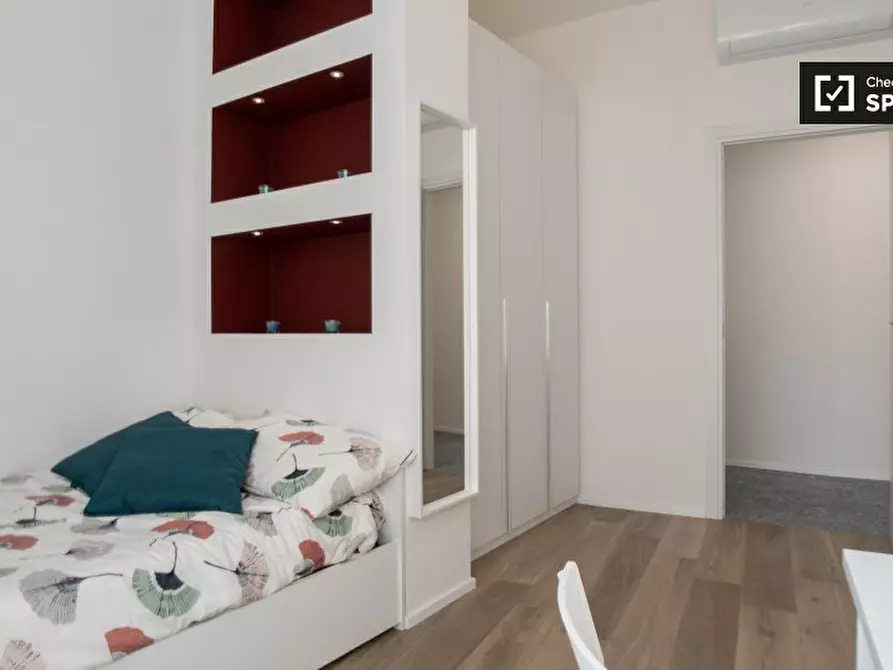 Immagine 3 di Camera condivisa in affitto  in Via Siusi a Milano