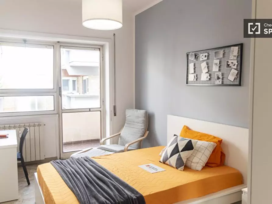 Immagine 19 di Camera condivisa in affitto  in Lungotevere di Pietra Papa a Roma