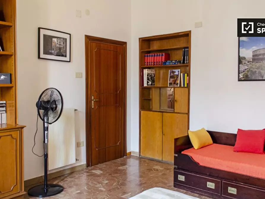 Immagine 4 di Appartamento in affitto  in Via Merulana, 00185 Roma RM, Italy a Roma