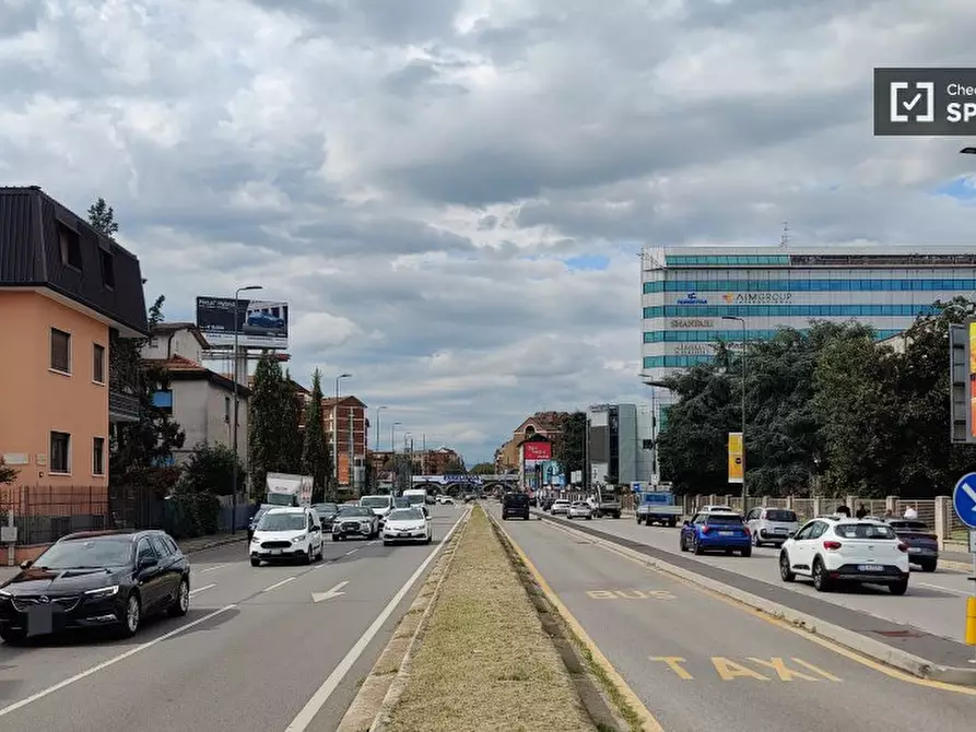 Immagine 17 di Camera condivisa in affitto  in Viale Enrico Forlanini a Milano