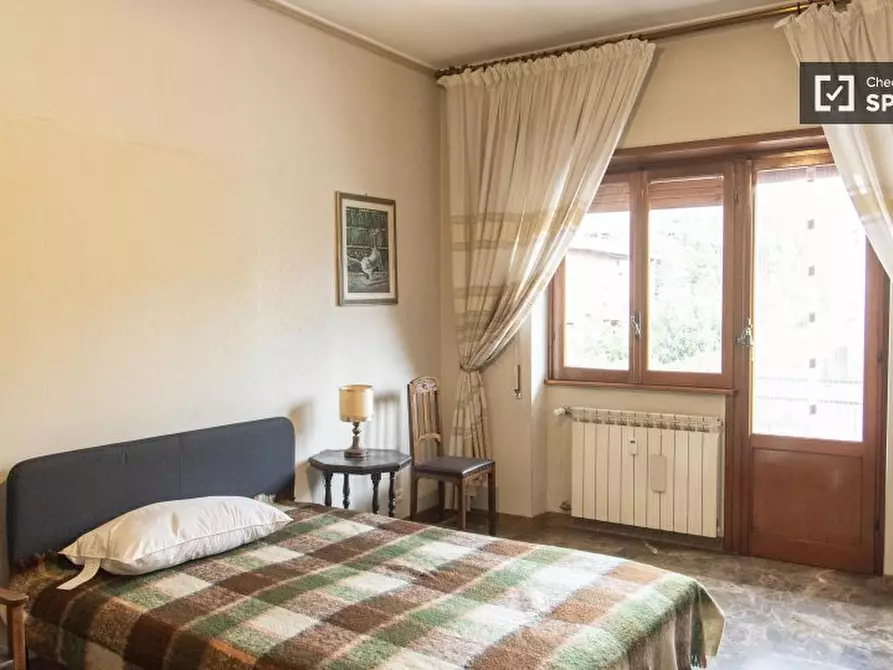 Immagine 6 di Camera condivisa in affitto  in Via Angelo Berardi a Roma