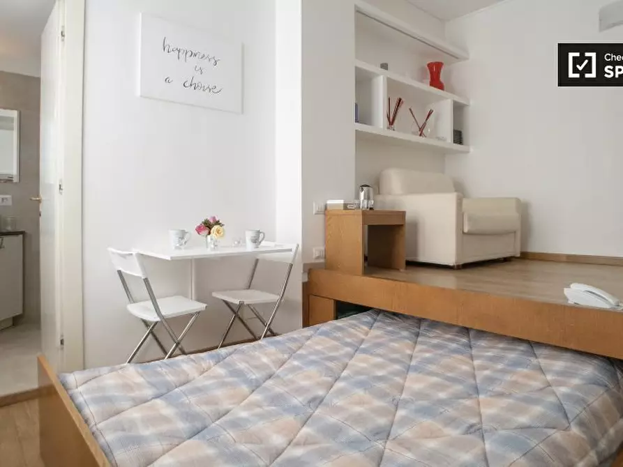 Immagine 4 di Ufficio in affitto  in Via Olona, 20123 Milano MI, Italy a Milano