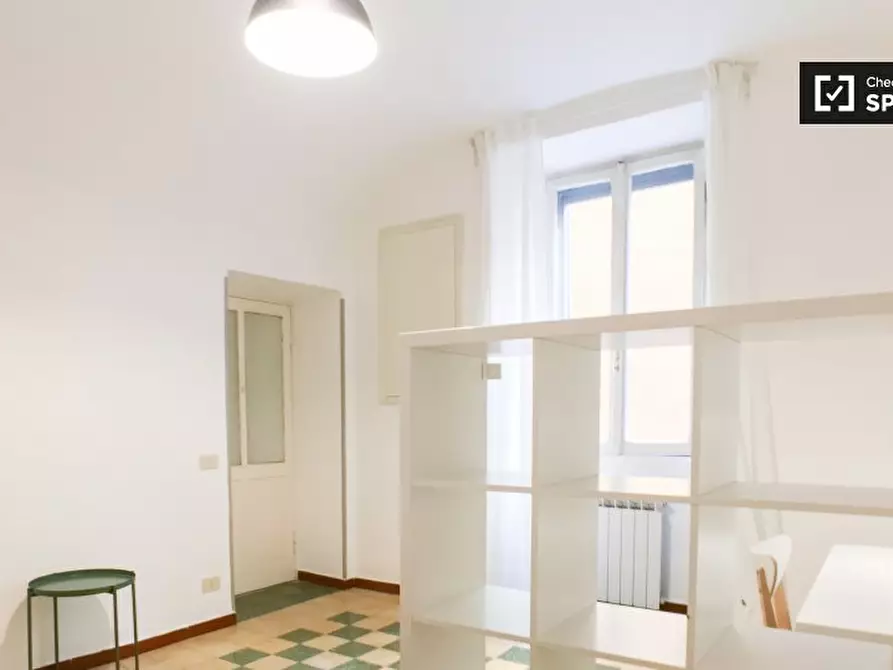 Immagine 4 di Camera condivisa in affitto  in Via dei Campani a Roma