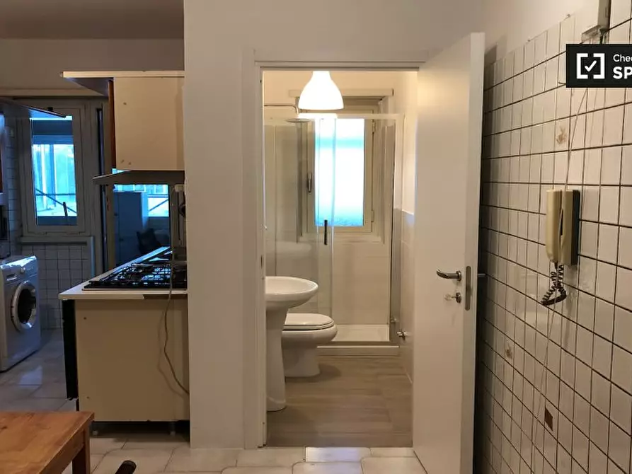 Immagine 19 di Camera condivisa in affitto  in Via Gregorio Ricci Curbastro, 00149 Roma RM, Italy a Roma