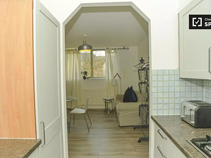 Immagine 17 di Appartamento in affitto  in Cape Yard a Poplar