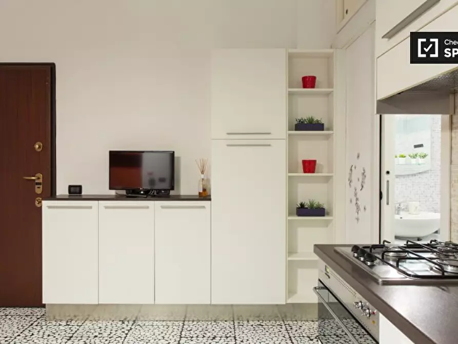 Immagine 11 di Camera condivisa in affitto  in Largo Isabella d'Aragona a Milano