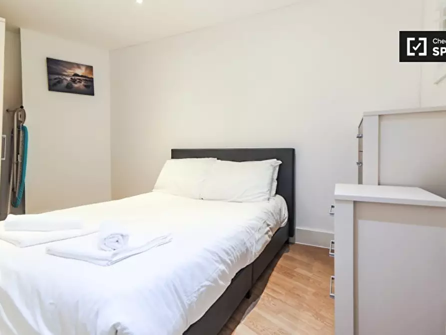 Immagine 8 di Appartamento in affitto  in St James's Rd a Camberwell