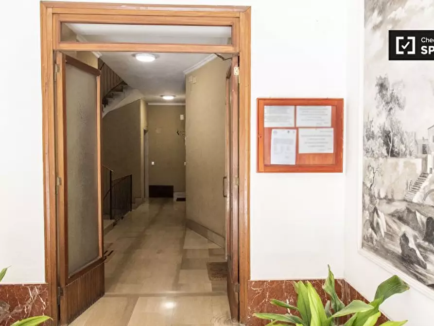 Immagine 15 di Camera condivisa in affitto  in Via Aurelia a Roma