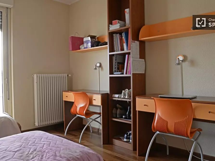 Immagine 17 di Camera condivisa in affitto  in Via Adamello a Milano