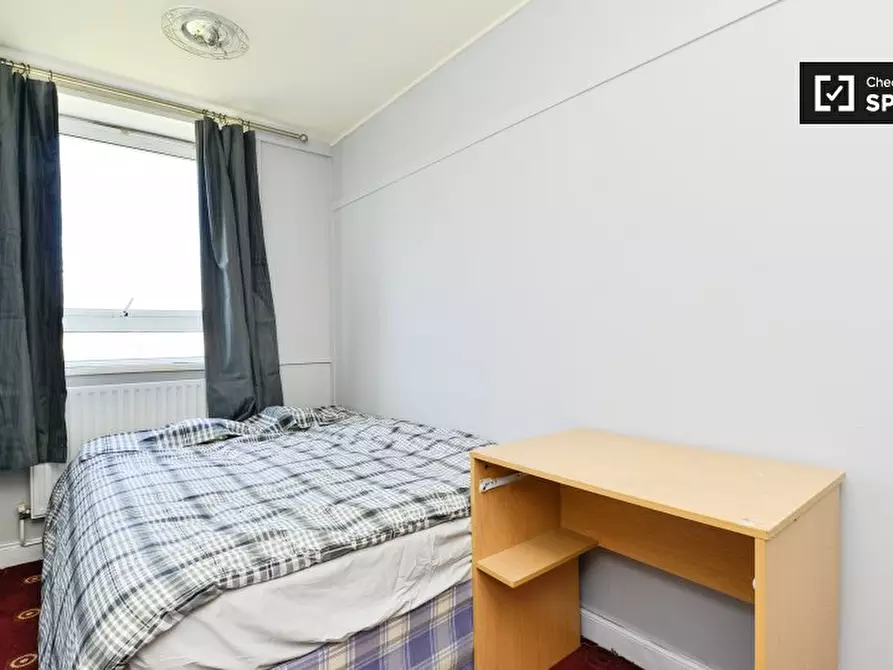 Immagine 1 di Camera condivisa in affitto  in Westferry Rd, Isle of Dogs, London E14 8JZ, UK a Poplar