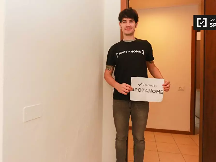 Immagine 18 di Camera condivisa in affitto  in Via Umberto Fogagnolo a Sesto San Giovanni