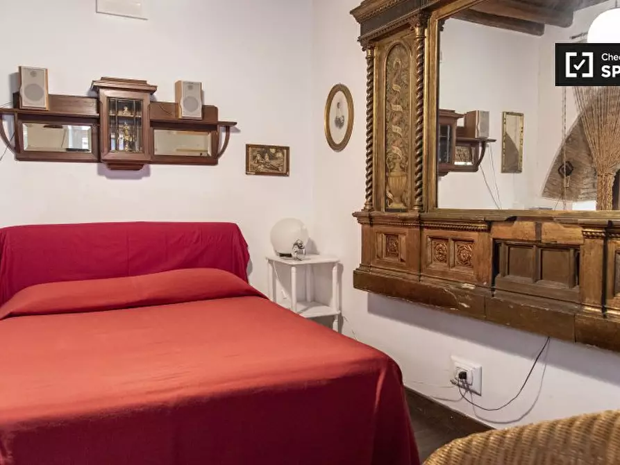 Immagine 6 di Appartamento in affitto  in Via della Scala a Roma