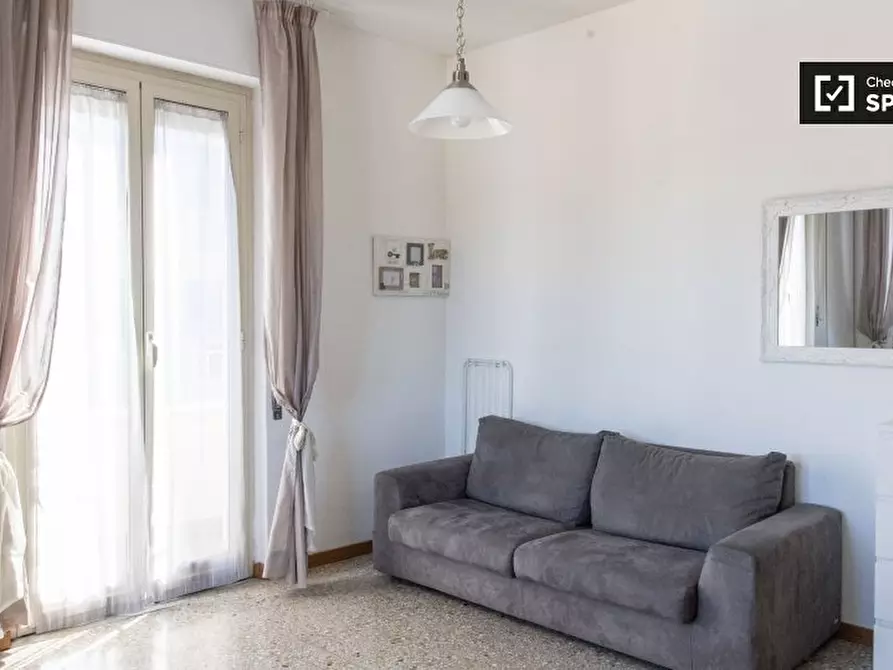 Immagine 4 di Camera condivisa in affitto  in Via Portuense a Roma