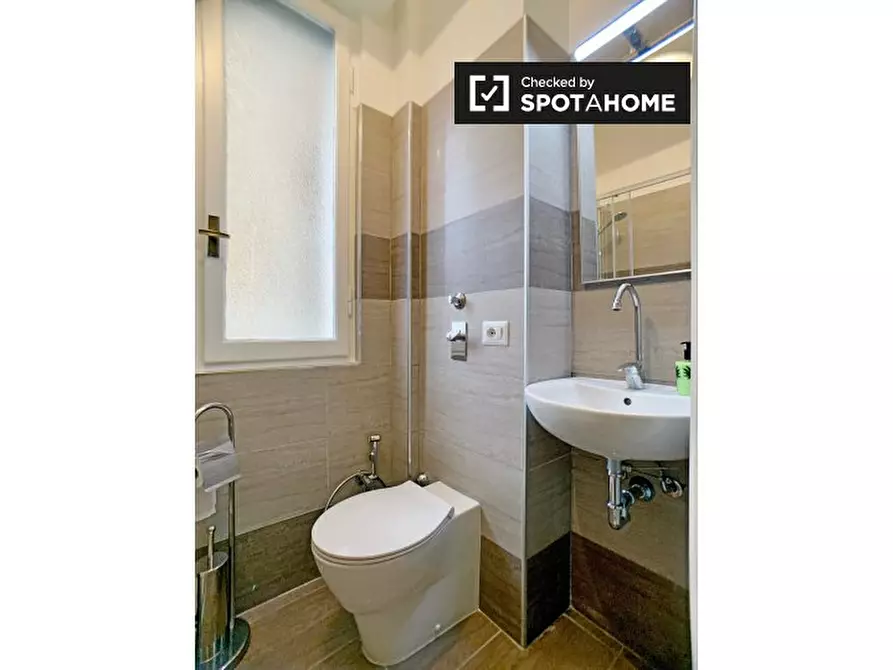 Immagine 19 di Camera condivisa in affitto  in Via Andrea Doria a Milano