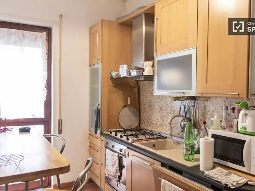Immagine 5 di Camera condivisa in affitto  in Via Pio Foà a Roma