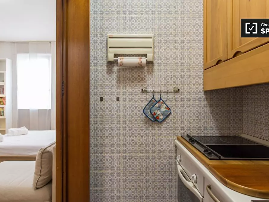 Immagine 11 di Ufficio in affitto  in Via Egadi a Milano