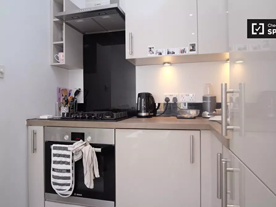 Immagine 6 di Appartamento in affitto  in Talbot Rd, London W11 2AT, UK a Kensington