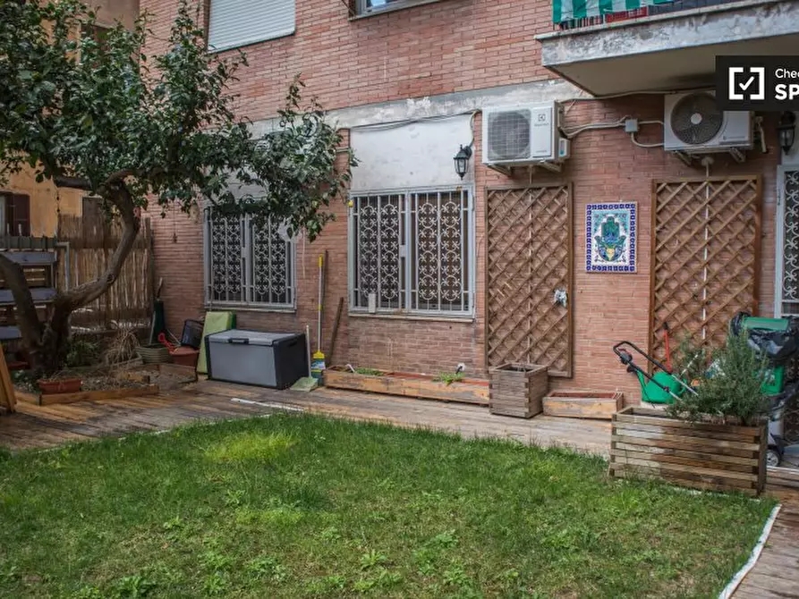 Immagine 14 di Appartamento in affitto  in Via Oreste Salomone, 00177 Roma RM, Italy a Roma