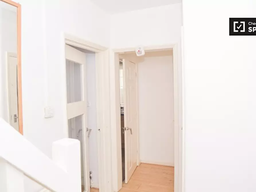 Immagine 5 di Camera condivisa in affitto  in Marvels Ln a Greenwich