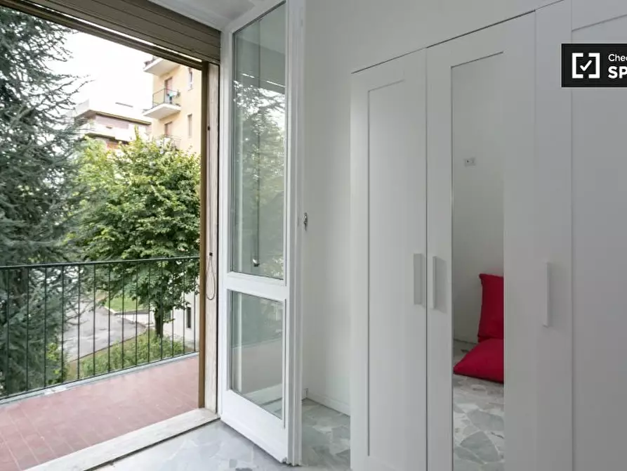 Immagine 5 di Camera condivisa in affitto  in Via Monti Sabini a Milano