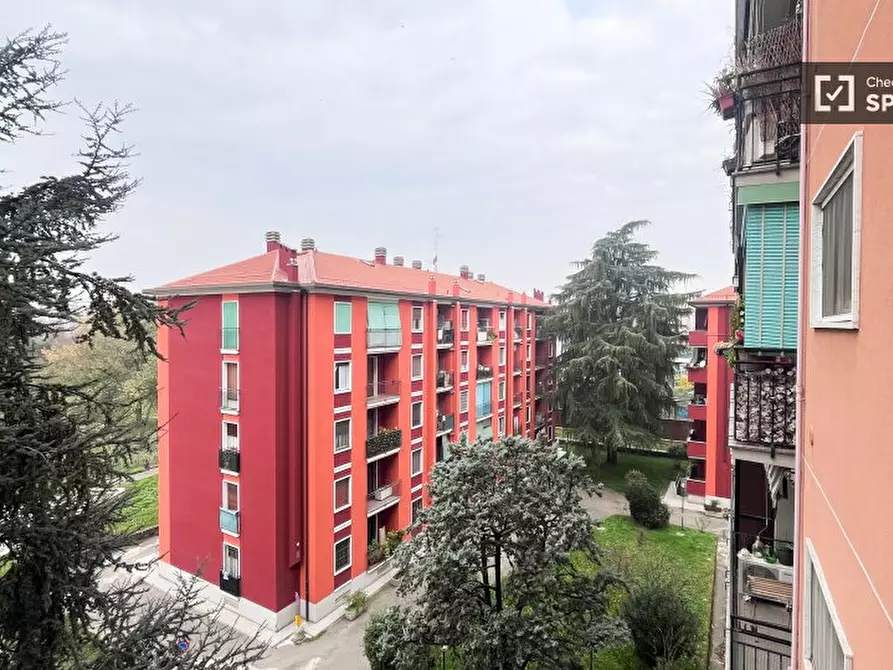 Immagine 4 di Camera condivisa in affitto  in Via Orbetello a Milano