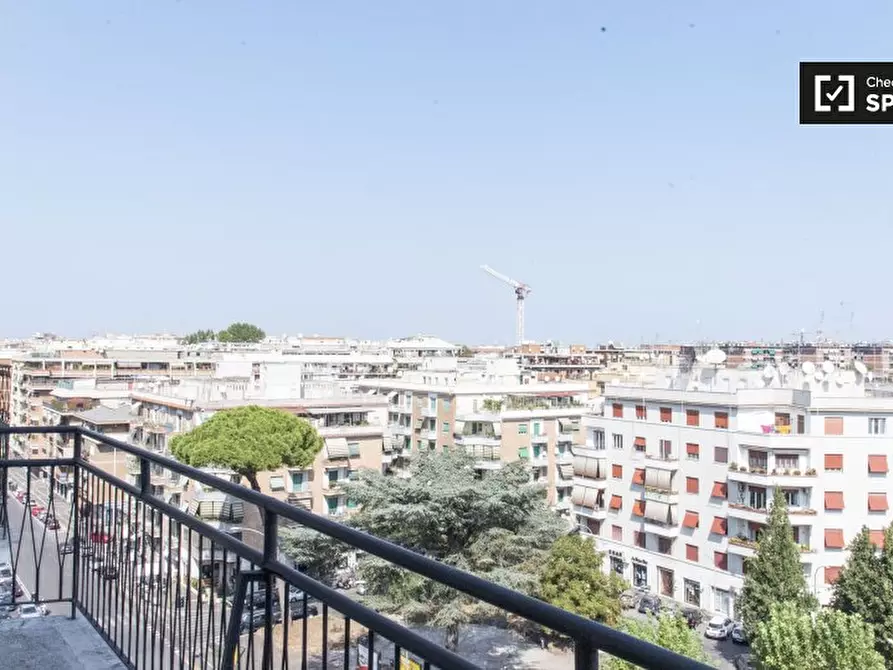 Immagine 10 di Appartamento in affitto  in Via Tuscolana a Roma